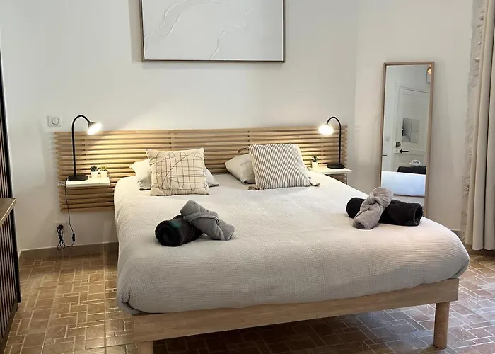 Apartment Le Robin With Ac & Charm *